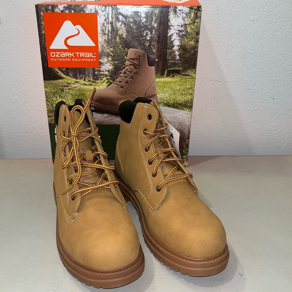 Brand new with box Ozark Trail Men's Troy Lace-up Hiking &
Hunting Boots